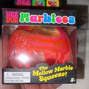 Trendy Brand New NeeDoh Marbleez Mellow Marble Squeeze - Pink & Orange🔥